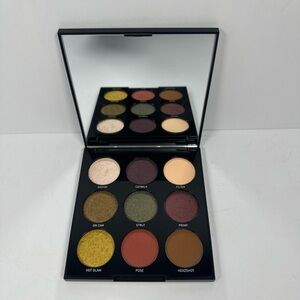 Morphe Eyeshadow Palette — Gold, Olive, Plum, Peach & Brown Shades